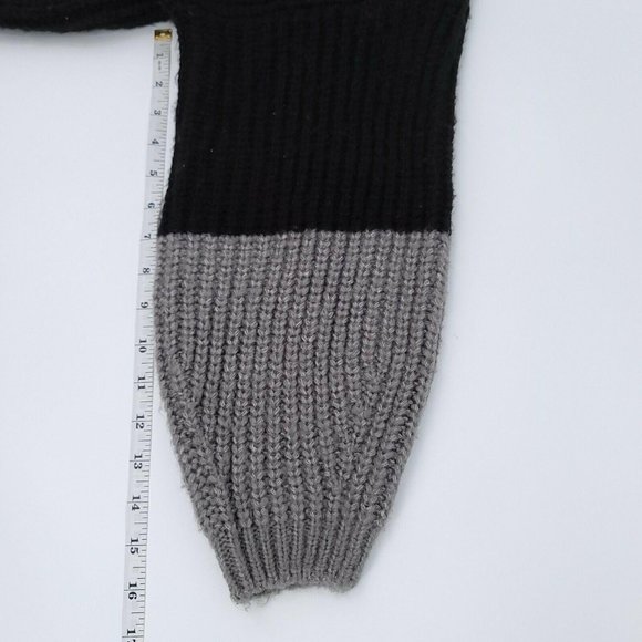 ^ Elodie Women's Large Colorblock Black Grey Mock Neck Sweater - Picture 7 of 9